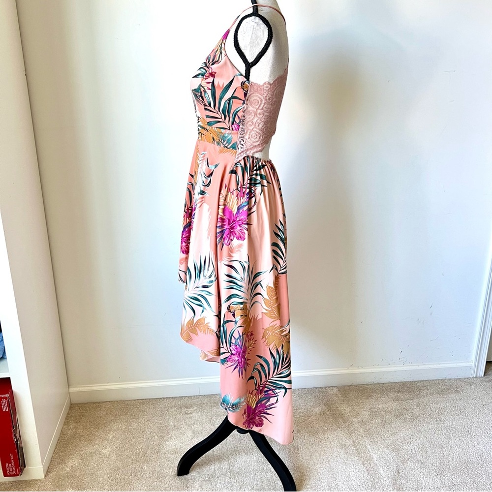WINDSOR Tropical Lace Back High Low Deep V-Neck Dress—SZ. Small - Picture 9 of 16